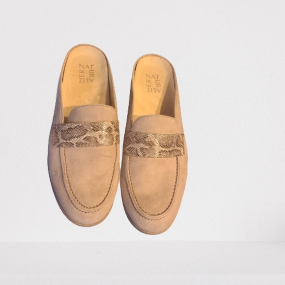 Naturalizer Maddie Mule - Picture 2 of 5